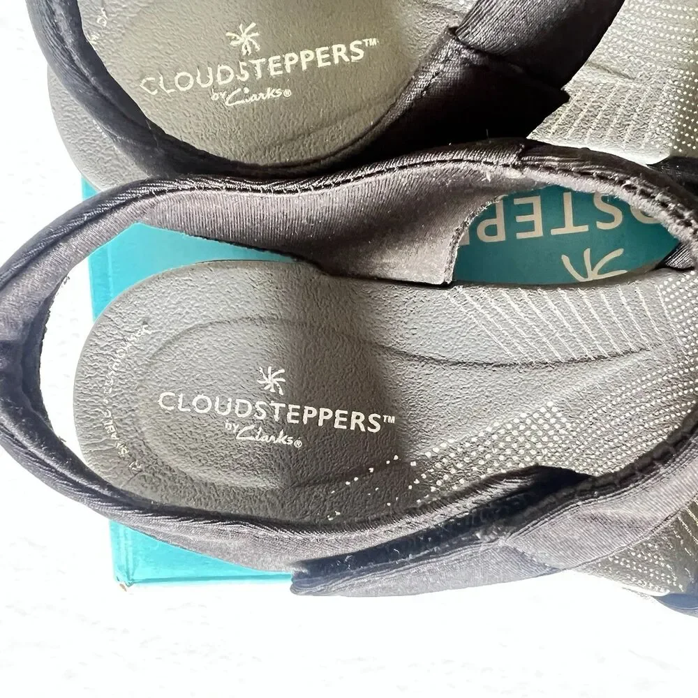 CLARKS Cloud Steppers Arla Shore Women’s Black Sandals Sz 8 Run Small
